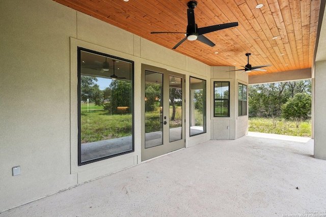 view of patio / terrace with ceiling fan