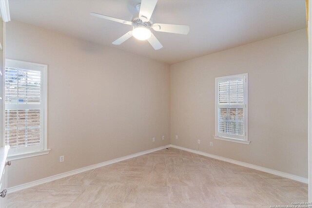 empty room with ceiling fan