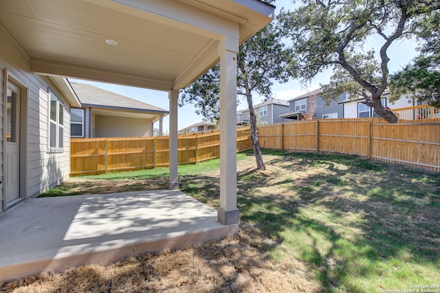 view of yard with a patio