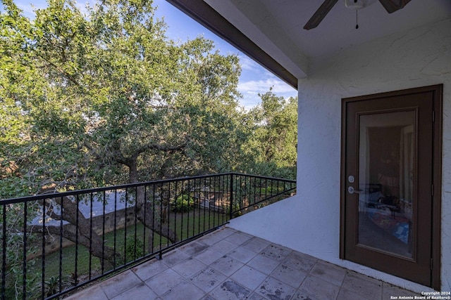 balcony with ceiling fan