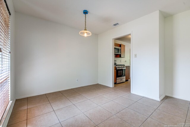 view of tiled empty room