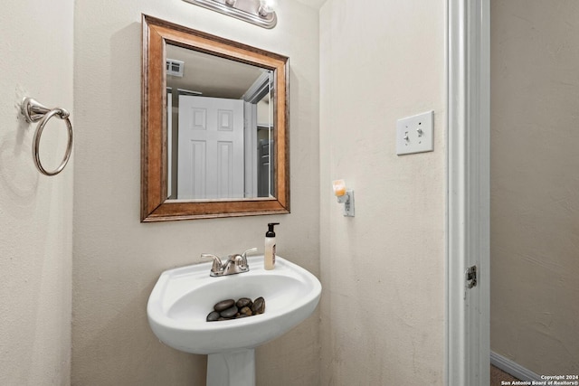 bathroom with sink