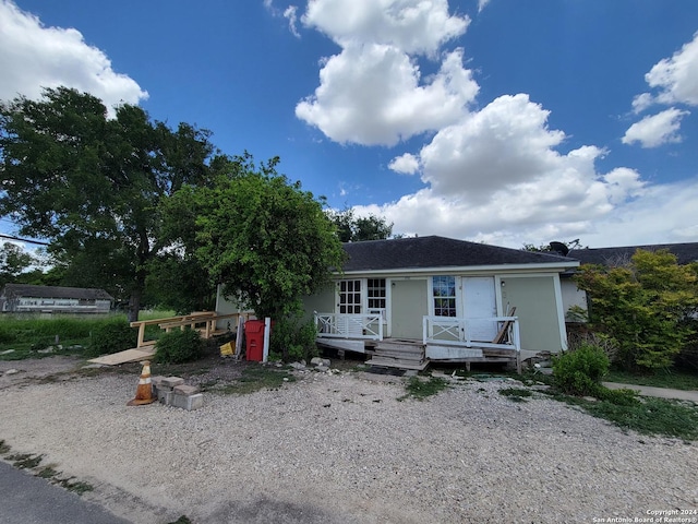view of front of house featuring stucco siding