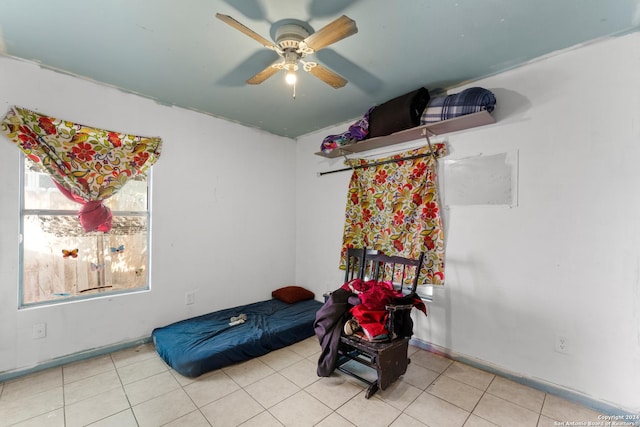 bedroom featuring ceiling fan