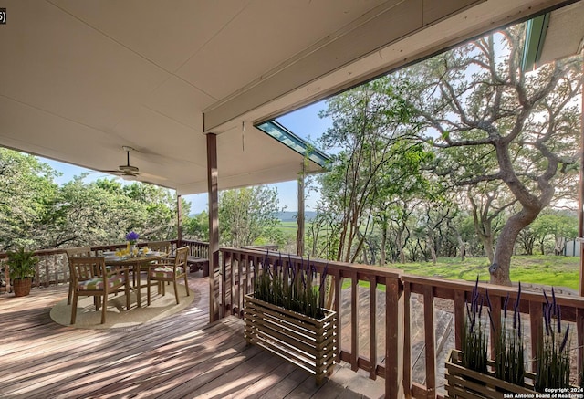 deck featuring ceiling fan