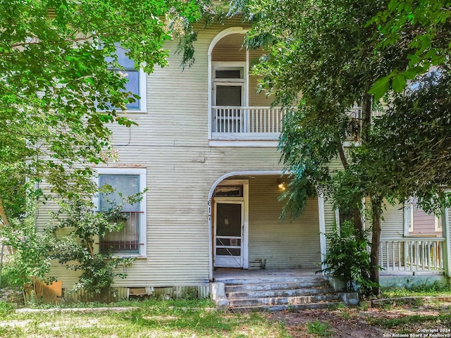 617 Dawson St, San Antonio, TX 78202 - view of front of house featuring a porch
