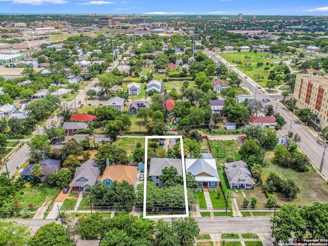617 Dawson St, San Antonio, TX 78202 - aerial view with a residential view