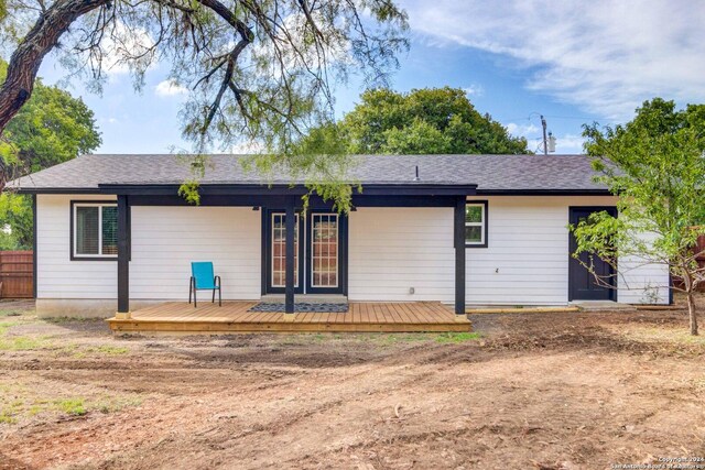 view of front of house featuring a deck