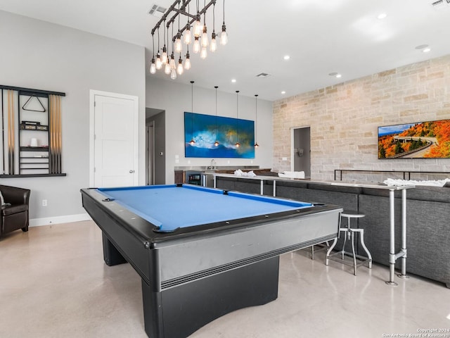 5 Old Fredericksburg, Boerne, TX 78015 - game room with visible vents, recessed lighting, finished concrete flooring, and billiards
