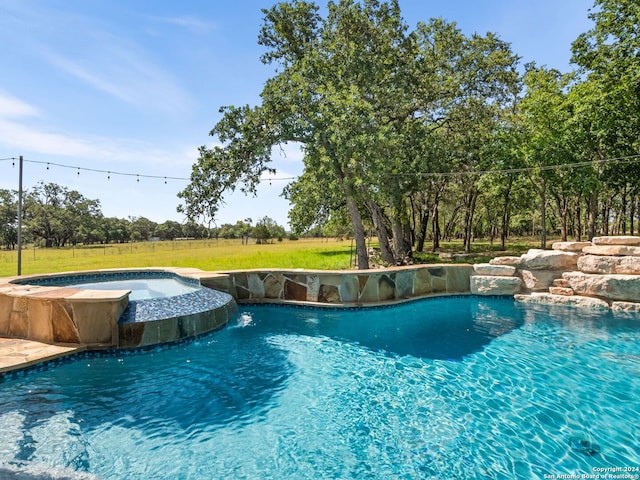 5 Old Fredericksburg, Boerne, TX 78015 - view of swimming pool featuring a pool with connected hot tub and a yard