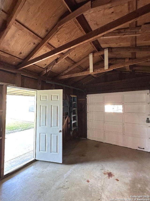 411 W Hart Ave, San Antonio, TX 78214 - view of garage