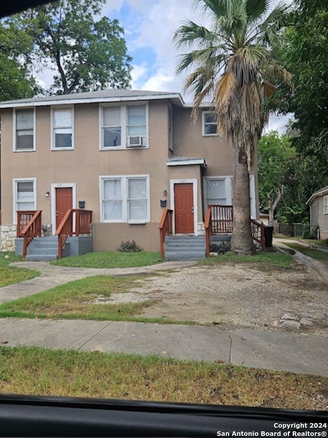 1633 W Woodlawn Ave, San Antonio, TX 78201 - multi unit property with stucco siding