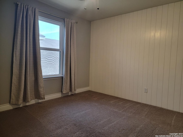 empty room with carpet