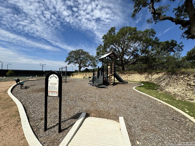 34707 Deeanne Valley Trl, Bulverde, TX 78163