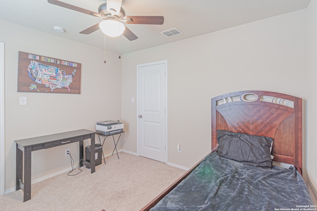 bedroom with carpet flooring and ceiling fan