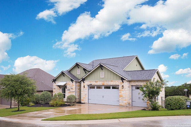 craftsman house with a garage