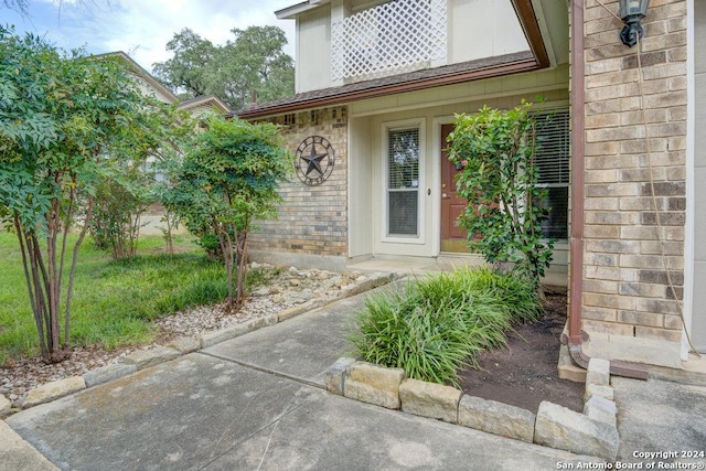 view of entrance to property