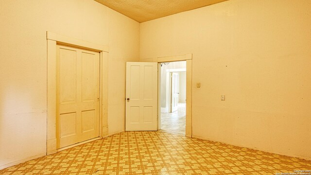 view of tiled empty room