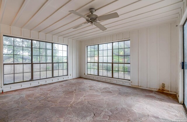 unfurnished room featuring ceiling fan