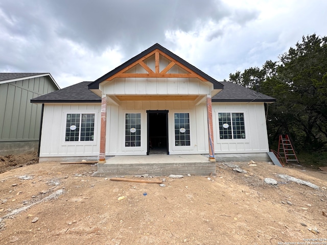 view of front of property with a patio area