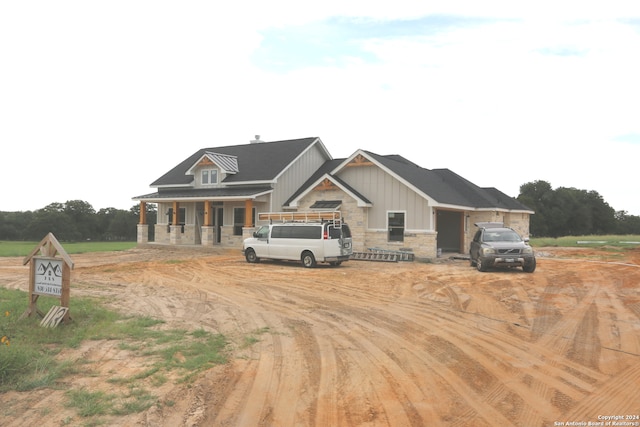 craftsman house with a porch