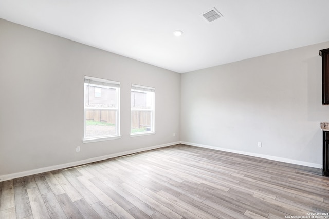 empty room featuring light hardwood / wood-style flooring