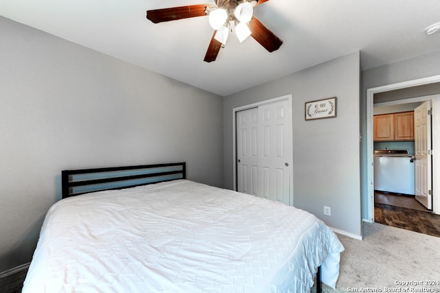 bedroom featuring carpet floors, ceiling fan, and a closet