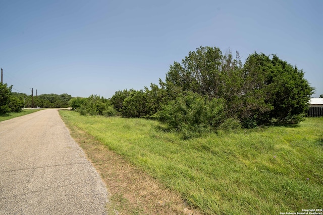 Listing photo 2 for 1616 Blueridge Dr, Canyon Lake TX 78133