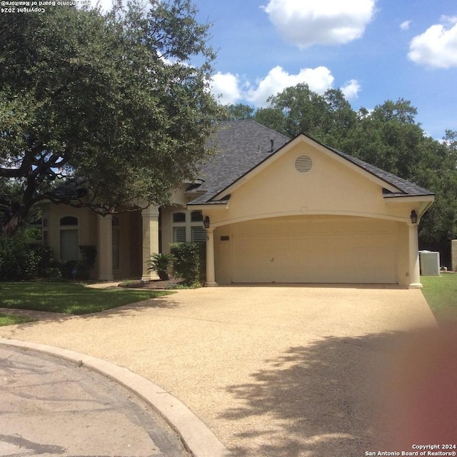 view of front of house featuring a garage