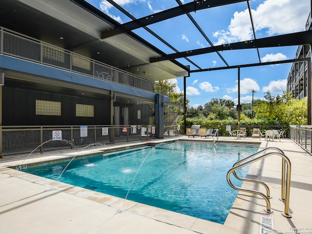 view of swimming pool