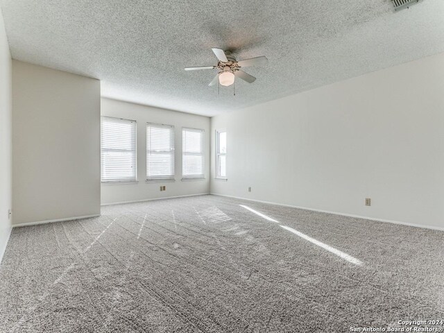 view of patio / terrace with a fenced backyard and a ceiling fan