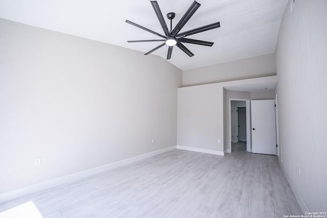 unfurnished room with light wood-type flooring and ceiling fan