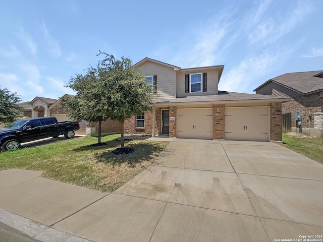 view of front of home with a front lawn