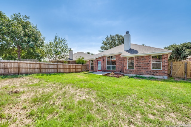 view of yard with a patio area