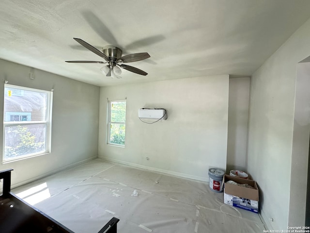 empty room featuring ceiling fan