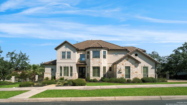 view of mediterranean / spanish home