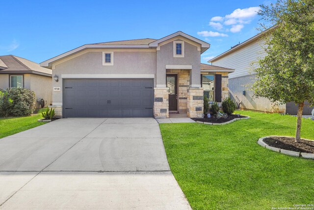 view of front of home with a front lawn