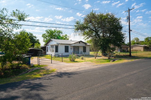 view of front of property