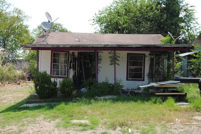 view of front of house featuring a porch