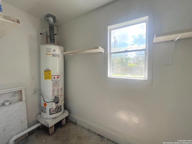 2205 Louise St, Seguin, TX 78155 - utility room with gas water heater
