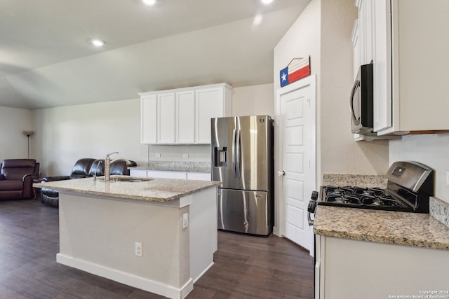 kitchen with white cabinetry, a kitchen island with sink, dark hardwood / wood-style floors, stainless steel appliances, and sink