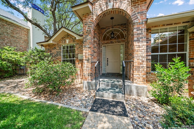 view of property entrance