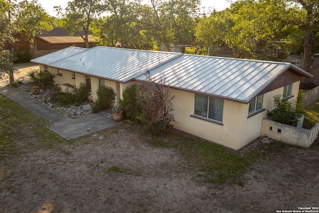 view of property exterior