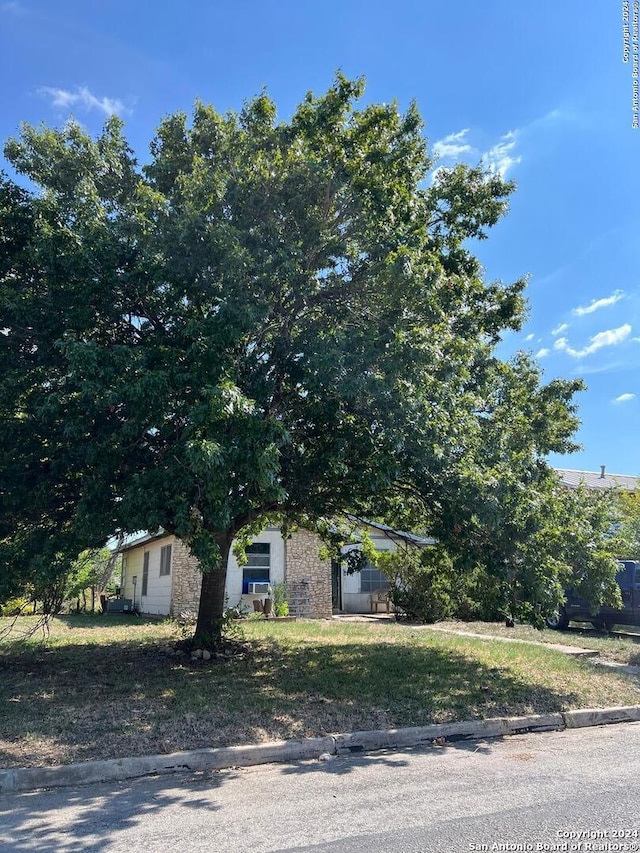 view of obstructed view of property