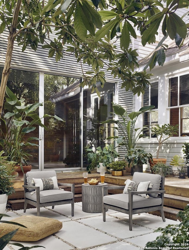 215 Beauregard, San Antonio, TX 78204 - view of patio / terrace featuring an outdoor hangout area