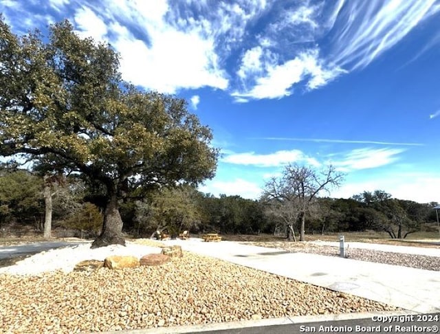 Listing photo 2 for 4300 State Highway 16, Bandera TX 78003