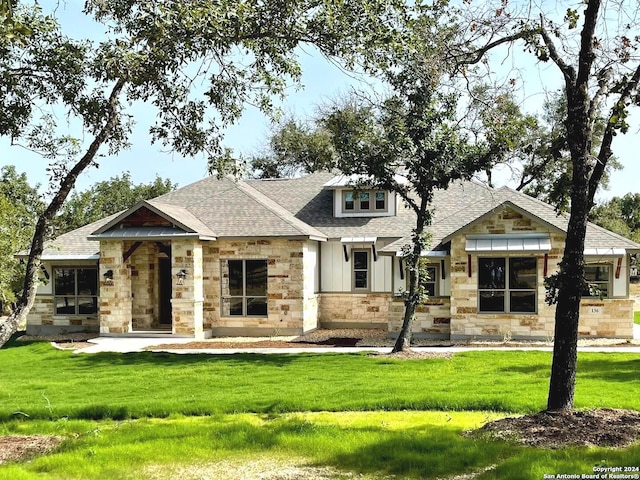 view of front of home with a front yard