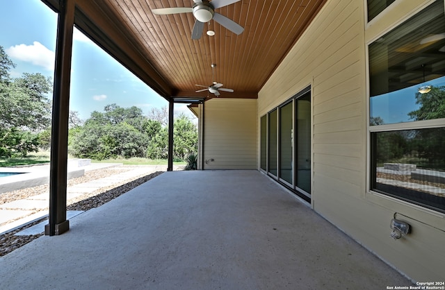 view of patio with ceiling fan