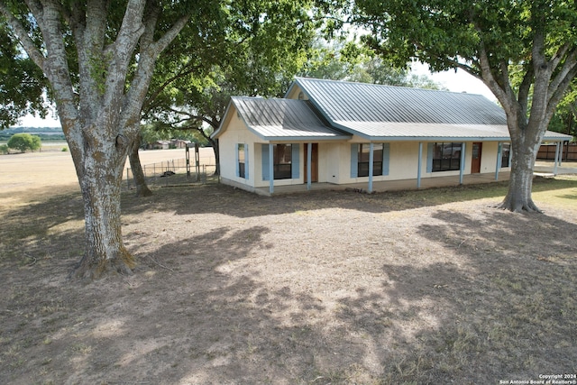 view of front of house with a porch