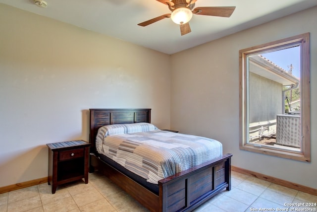 bedroom featuring ceiling fan